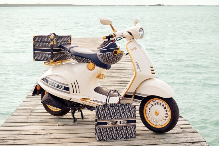 christian-dior-vespa