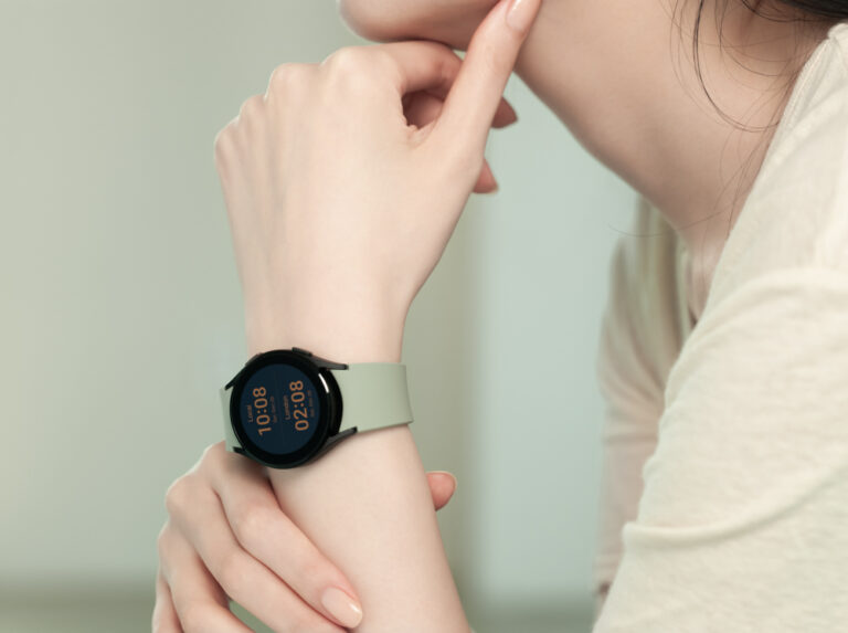 010_galaxywatch4_handson_black