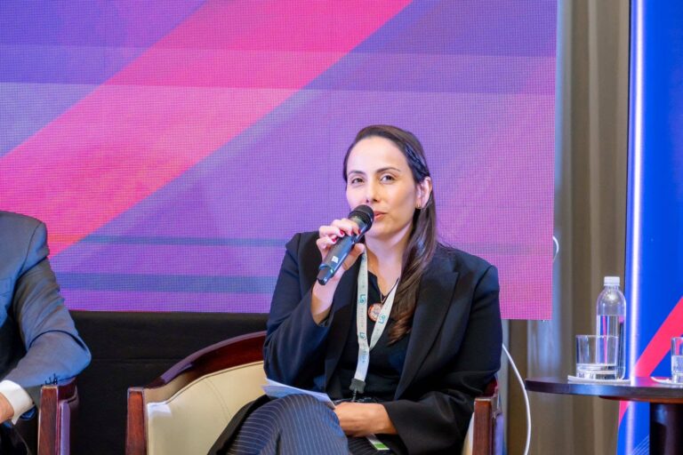 Lígia Sato, gerente de Sustentabilidade da LATAM Brasil (Crédito da imagem DivulgaçãoLATAM) (1)