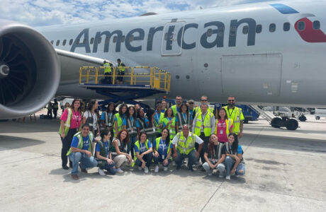 American Airlines promove o Dia das Crianças no aeroporto do Rio Galeão