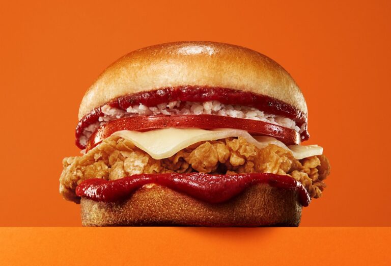 Popeyes lança Chicken Parmegiana