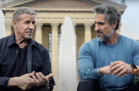 “Pra você chegar lá” Itaú Uniclass lança novo posicionamento e convida Sylvester Stallone e Marcos Mion para protagonizarem campanha