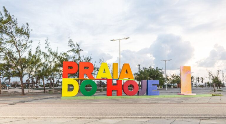 Letreiro ‘Praia do Hoje’, em Fortaleza Crédito Foto Felipe Mota Ferreira