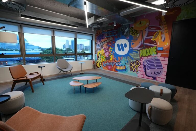 Warner Music Group inaugura novo hub no Rio de Janeiro com espaços colaborativos e estúdios (1)