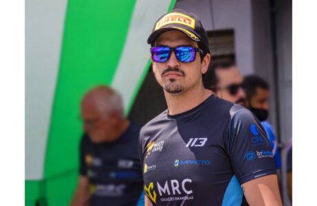 Entre Investimentos estreia como patrocinadora na Mercedes AMG Cup com o piloto Guilherme Franceschini