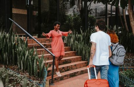 Em 2023, hóspedes no Airbnb viajaram para mais cidades do que nunca