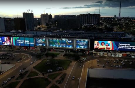 Highline (painel em 9 faces, o primeiro painel 3D da América Latina) e Boulevard (maior painel de led da América Latina) (1)