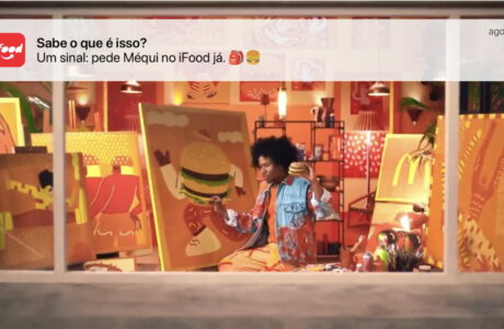 iFood invade comercial de televisão do Méqui criando o primeiro anúncio omnichannel com push