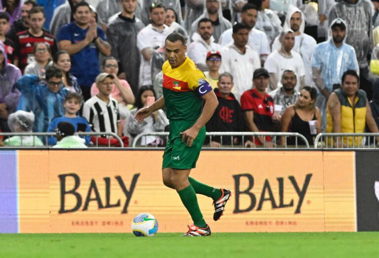 Baly Brasil participa do Futebol Solidário no Maracanã (1)