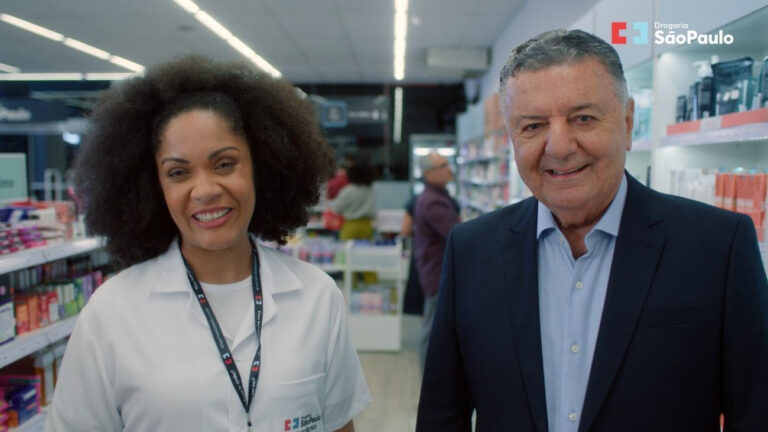 Drogaria São Paulo lança a campanha Pode Muito em SP estrelada por Arnaldo Cezar Coelho