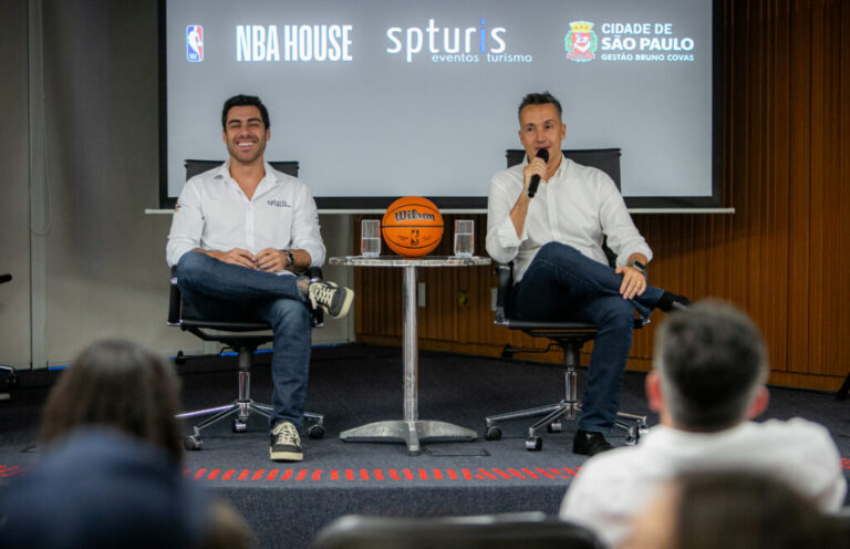 São Paulo - 16.04.2024 – Coletiva de imprensa NBA House.Coletiva de imprensa no auditório Bruno Covas na sede da SPTuris para o evento NBA House em São Paulo. Presenças do presidente da SPTuris Gustavo Pires e o head da NBA Brasil, Rodrigo Vicentini.Fotos: Daniel Deák/SPTuris.