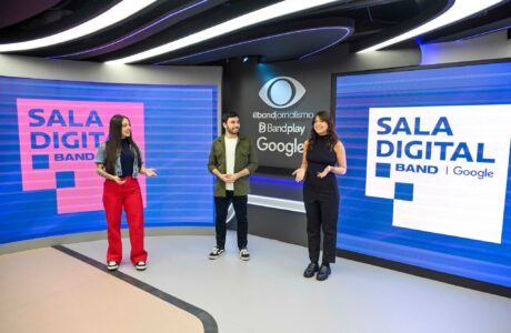 Grupo Bandeirantes inaugura Estúdio Sala Digital Band Google na sede da emissora em São Paulo