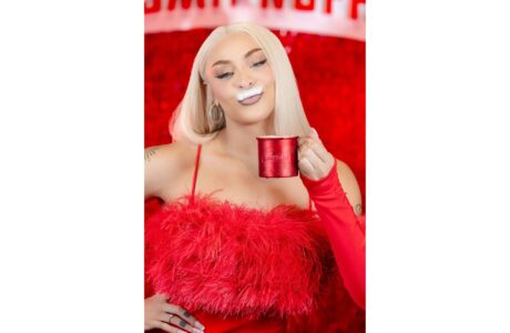 Smirnoff e Pabllo Vittar prometem mudar a vibe em nova parceria