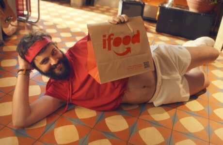 iFood cria campanha inspirada em trend “brazilian marketing” do TikTok para a TV