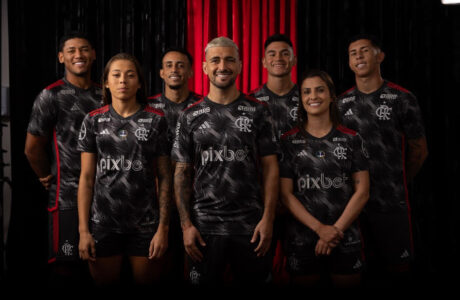 ADIDAS E FLAMENGO APRESENTAM TERCEIRO UNIFORME