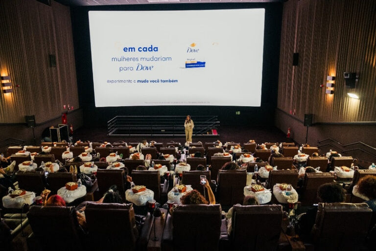 Dove surpreende consumidoras com ação inédita nos cinemas