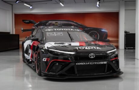 Toyota revela novo Corolla Cross para temporada 2025 da Stock Car