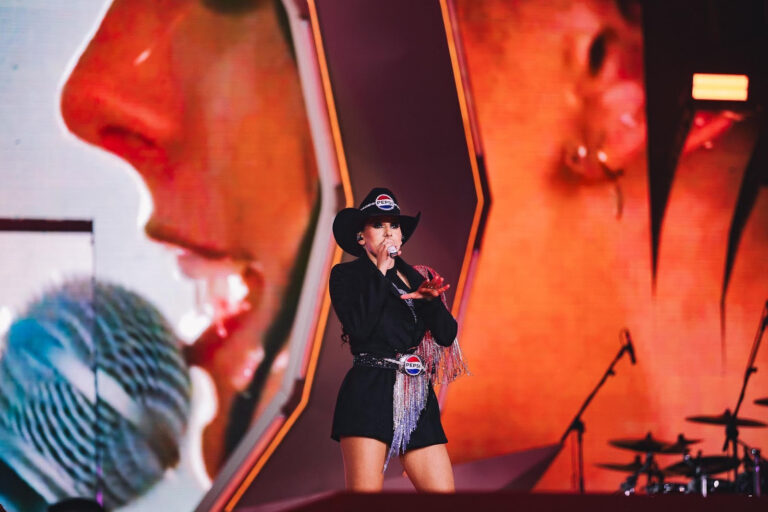 Ana Castela e CountryBeat lançam música em conjunto com PEPSI