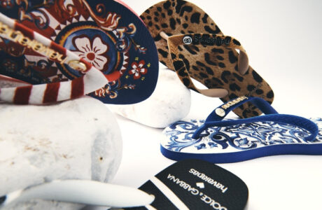 Havaianas e Dolce & Gabbana anunciam retorno da coleção exclusiva que conquistou o mundo neste ano