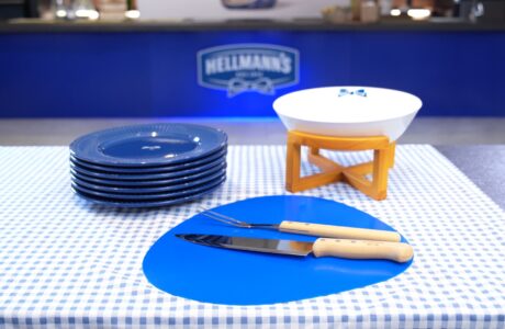 Hellmann’s anuncia promoção de fim de ano com prêmios colecionáveis e sorteio de R$500 mil