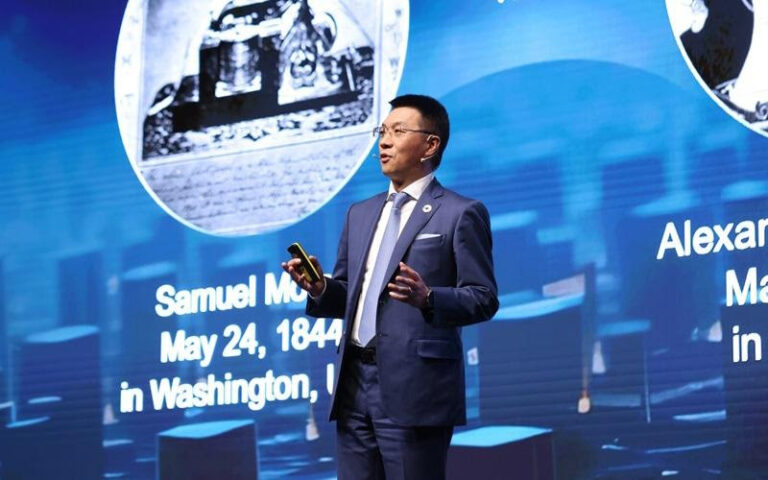 Huawei apresenta estratégia para impulsionar o sucesso das operadoras na era da inteligência artificial