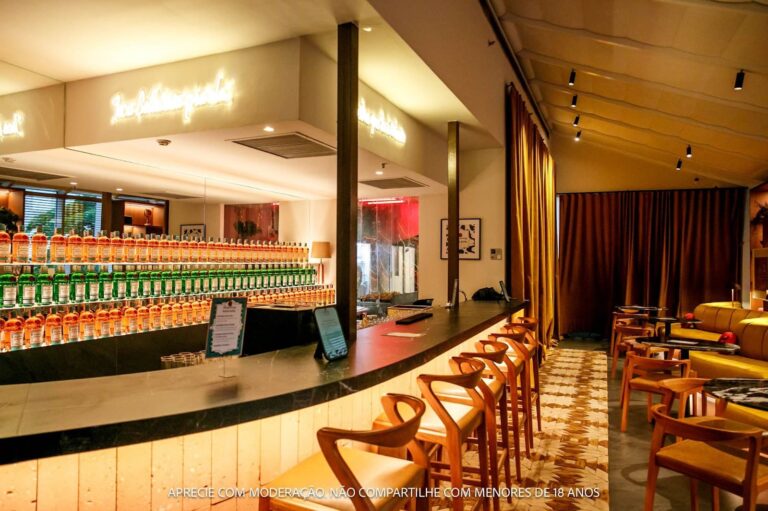 Tanqueray promove pocket show com Theo Bial na CASACOR Rio (1)