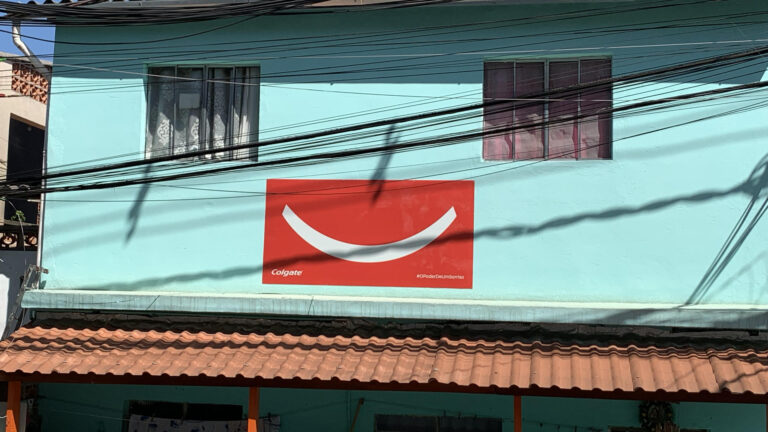 Colgate espalha sorrisos em comunidades pelo Brasil