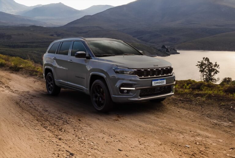 Jeep anuncia patrocínio máster das transmissões da temporada 2025 da NBA e NCAA pela ESPN e o Disney+
