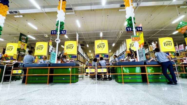 Atacadão seleciona painéis da THE LED para loja modelo em Retail Media do Rio de Janeiro (1)