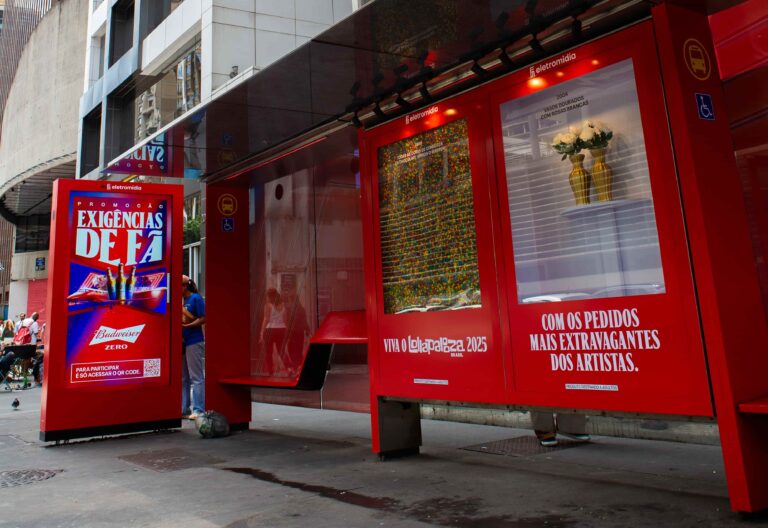 Budweiser leva para a Av. Paulista pedidos extravagantes dos ídolos da música e promete entregar todos a um fã no Lollapalooza BR 2025
