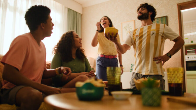 Bem Brasil estreia campanha que celebra encontros e bons momentos ao redor da batata frita