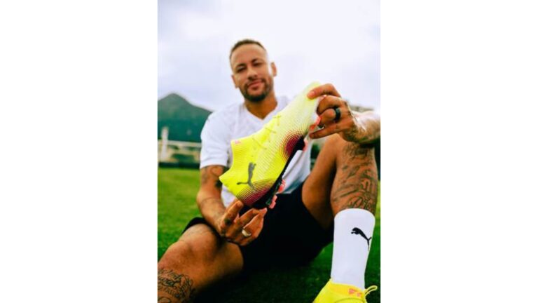 PUMA apresenta novas cores da FUTURE 8, a chuteira do Neymar Jr.