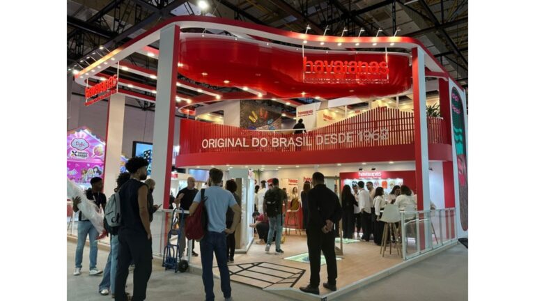 Havaianas retorna à APAS Show como patrocinadora oficial e reforça execução em ponto de venda como pilar de crescimento no varejo