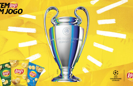 LAY’S® promove patrocínio da UEFA Champions League 2025 e convida fãs a acompanharem o campeonato com o snack