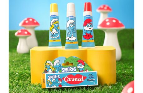 Carmed inova mais uma vez e lança collab com os Smurfs