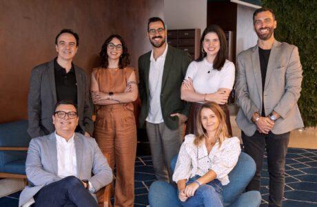 LLYC adquire Digital Solvers e amplia oferta de marketing, criatividade e tecnologia no Brasil