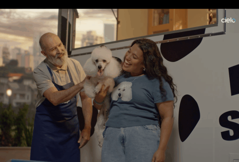 Nova campanha da Cielo “Quem resolve” destaca o apoio da empresa a quem faz o comércio acontecer