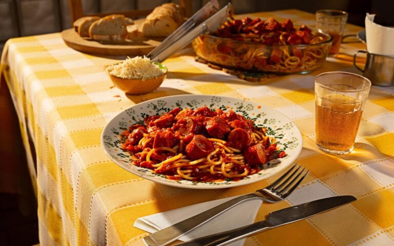 Sadia promove salsicha e linguiça calabresa em nova campanha (1)