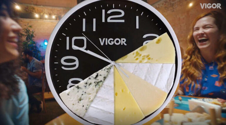 Vigor apresenta nova campanha mostrando como qualquer momento pode se transformar em Happy Hour