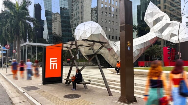 Claro empresas e Eletromidia se unem para transformar a mensuração de campanhas OOH no Brasil com inteligência geolocalizada