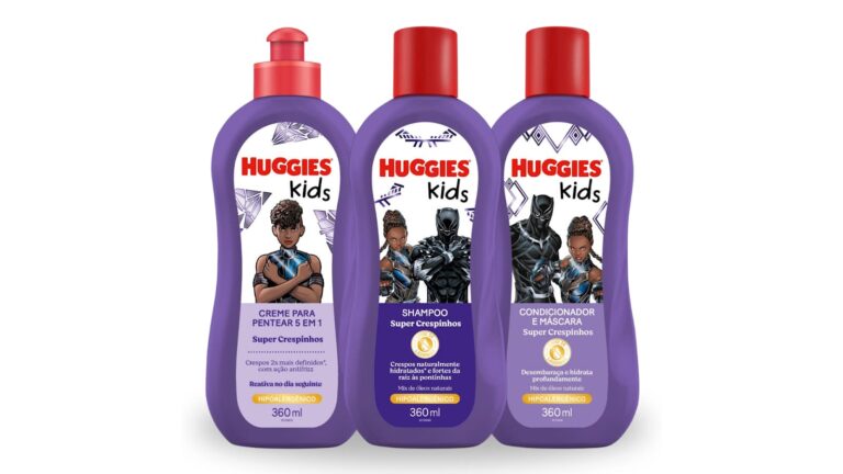 Huggies® expande portfólio e apresenta linha de banho Huggies® Kids Super Crespinhos com Pantera Negra