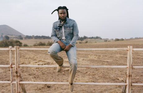 Levi’s® apresenta a coleção Ícones 2025 e lança campanha global com Shaboozey e Matty Matheson