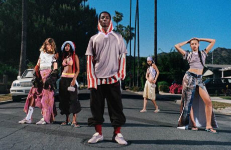 Rihanna reinterpreta o futebol na moda com nova coleção FENTY x PUMA