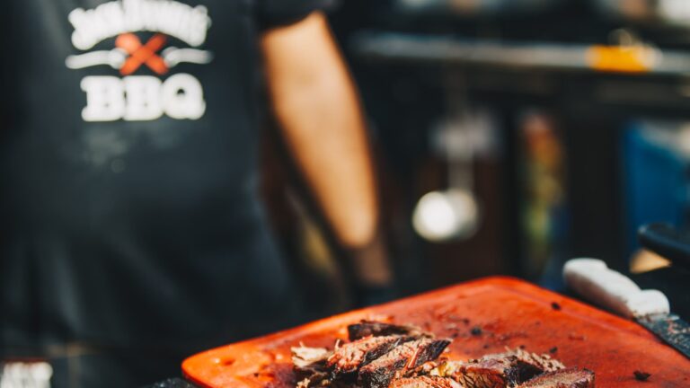 Jack Daniel’s celebra churrasco e coquetelaria no Bárbaros BBQ em Americana