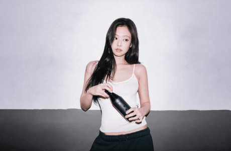 Stanley 1913 se une ao fenômeno Jennie, do BLACKPINK