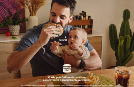 Burger King® reforça compromisso com cardápio livre de ingredientes artificiais na nova campanha “It’s Only Natural”