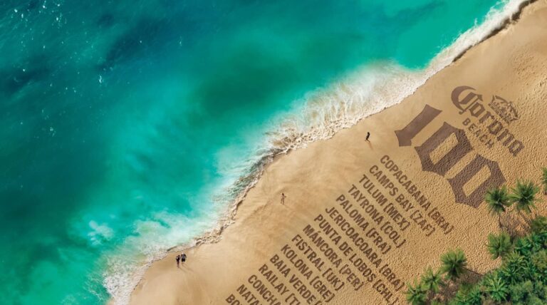 Corona lança no Brasil guia com 100 praias mais icônicas do mundo e leva consumidor para conhecer uma delas