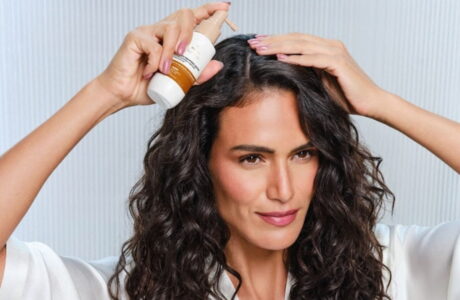 Fio de Cabelo Branco vale um produto de Natura Lumina Antissinais em ação inédita nas lojas