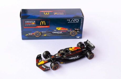 McDonald’s lança miniatura exclusiva de carro da Oracle Red Bull Racing para celebrar parceria inédita com Red Bull