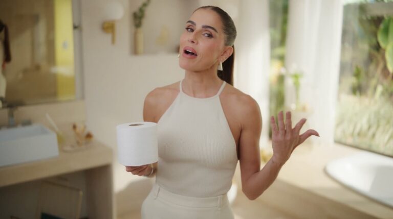 Neve lança campanha com Deborah Secco e novo posicionamento